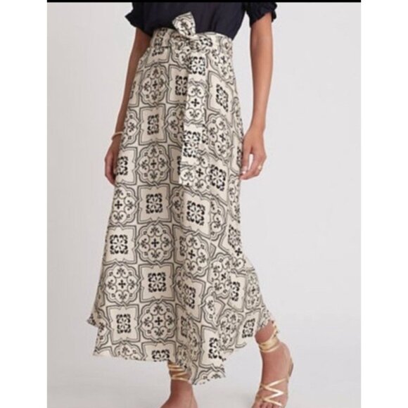 Ann Taylor Petite Women's Sz 12P Cream Blue Tile Tie Waist Maxi Skirt NWT - Picture 1 of 10